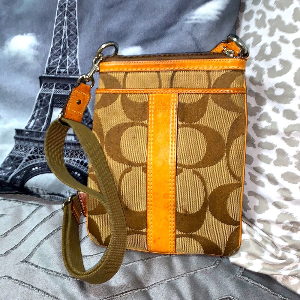 VINTAGE AUTHENTIC COACH CROSSBODY❤️‼️